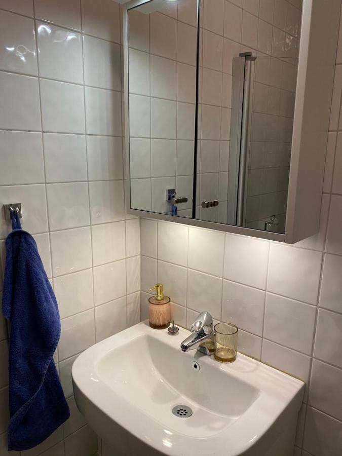 Homade B&B, Gamla Stan Norrkoping Bagian luar foto