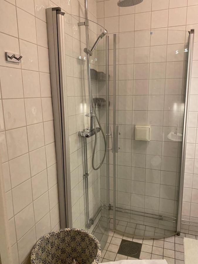 Homade B&B, Gamla Stan Norrkoping Bagian luar foto