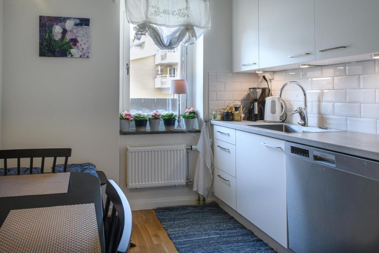 Homade B&B, Gamla Stan Norrkoping Bagian luar foto