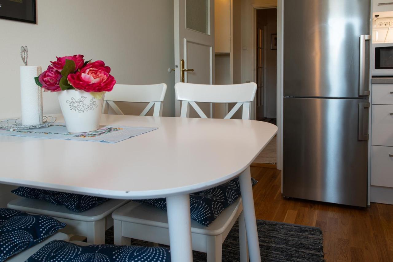 Homade B&B, Gamla Stan Norrkoping Bagian luar foto