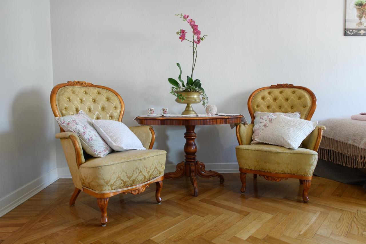 Homade B&B, Gamla Stan Norrkoping Bagian luar foto