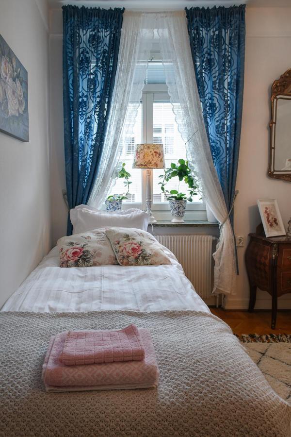 Homade B&B, Gamla Stan Norrkoping Bagian luar foto